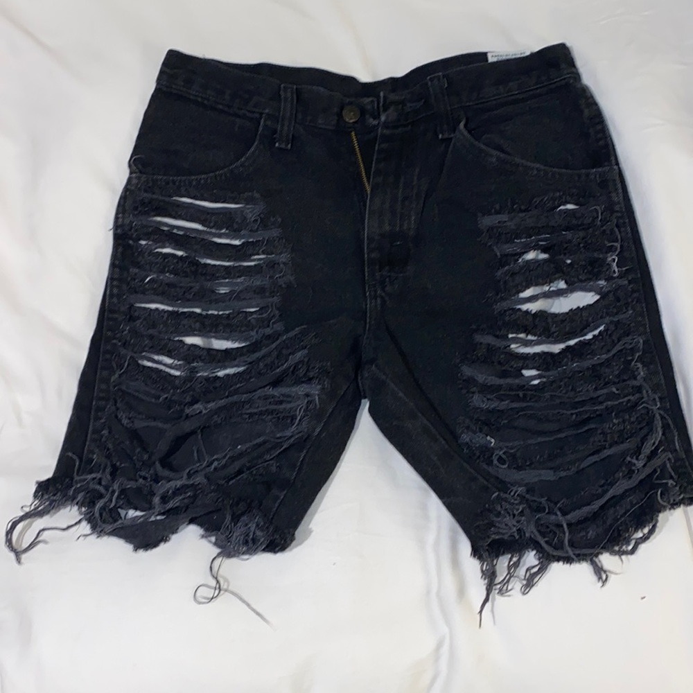 Black distressed shorts